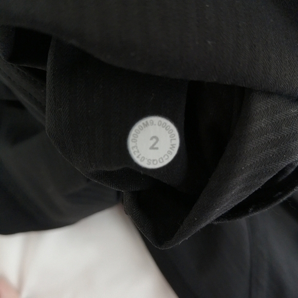 Lululemon 2023 Dance Studio Crop 25" Cinchable Hems Black Swift 2 - Picture 15 of 16